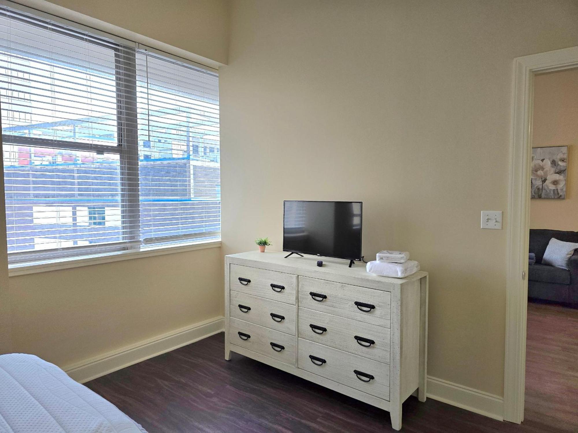 Amazing Condos Beautiful View 2 Blocks To French Quarter, Small Rooftop Pool, Gym, Seanger Theater, Super Dome, And Bourbon St New Orleans Zimmer foto