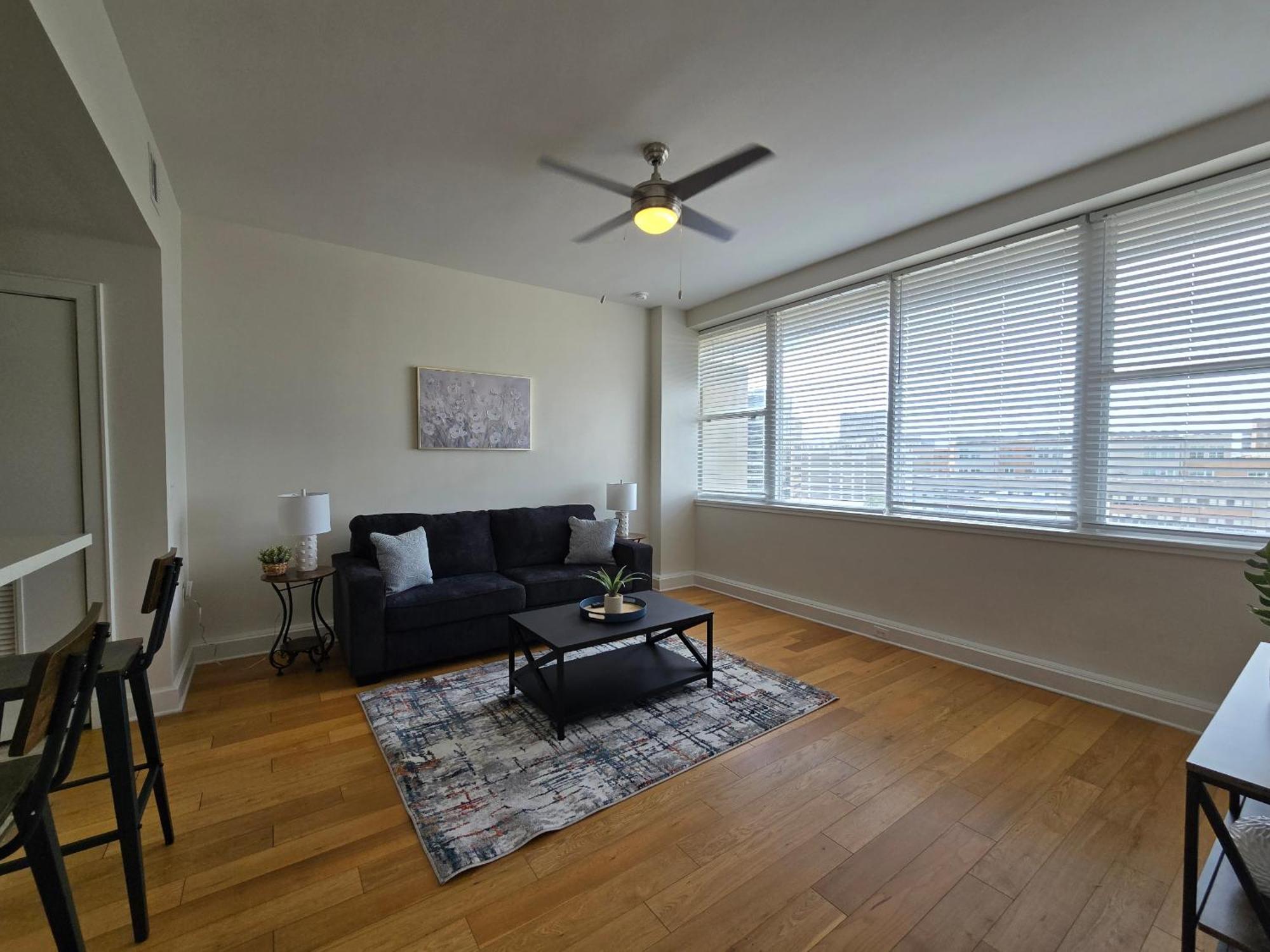 Amazing Condos Beautiful View 2 Blocks To French Quarter, Small Rooftop Pool, Gym, Seanger Theater, Super Dome, And Bourbon St New Orleans Zimmer foto